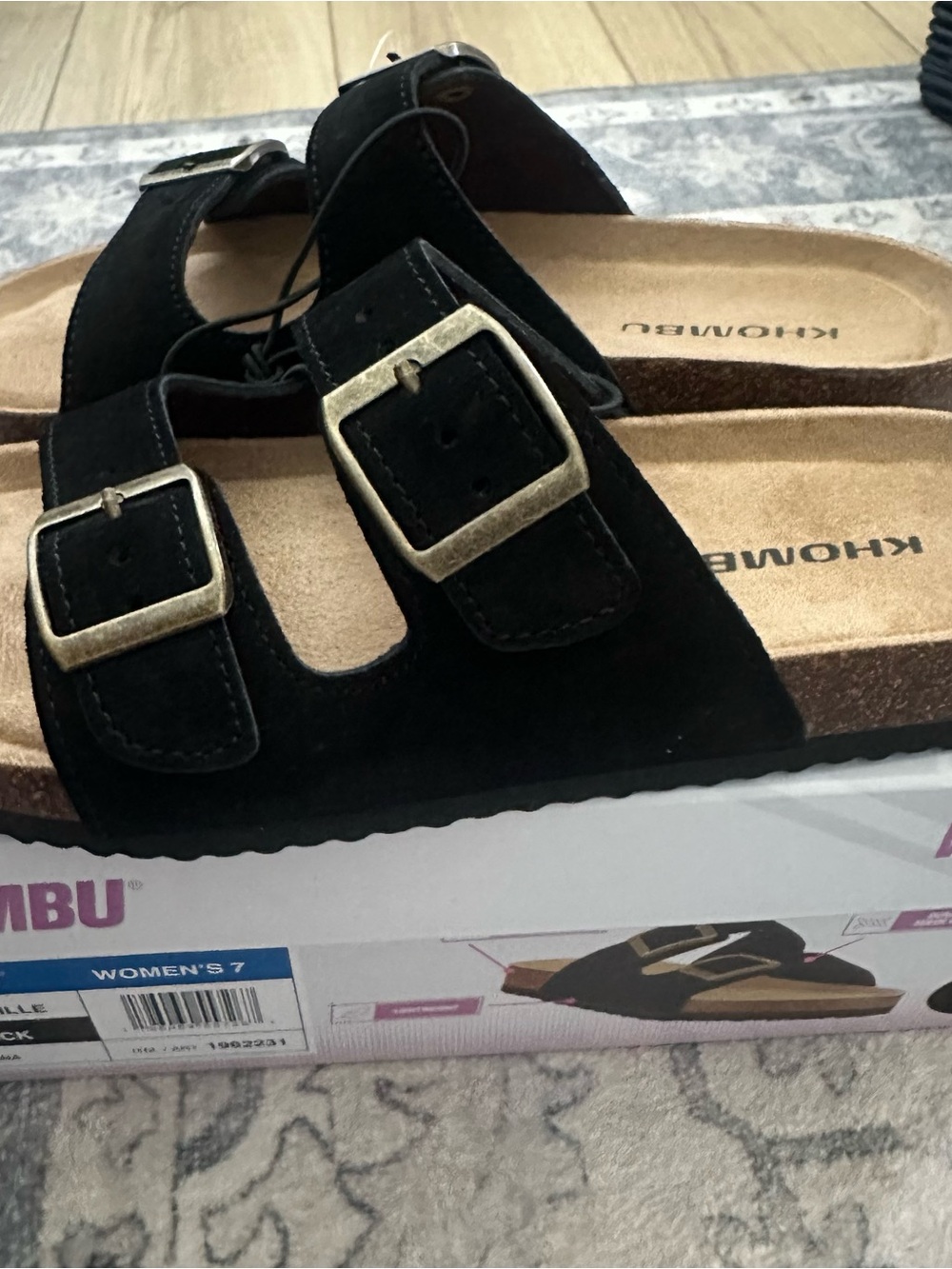 Khombu NWT Women’s Sandal Size 7 Black